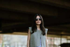 PFW: Αυτά είναι τα τζιν παντελόνια που φοράνε όλα τα stylish girls τώρα - εικόνα 20