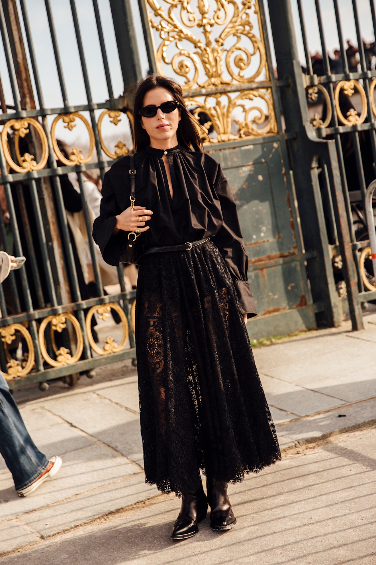 Dakota Johnson: Ακολούθησε την απόλυτη τάση της σεζόν σε φεστιβάλ κινηματογράφου στη Σαουδική Αραβία - εικόνα 7