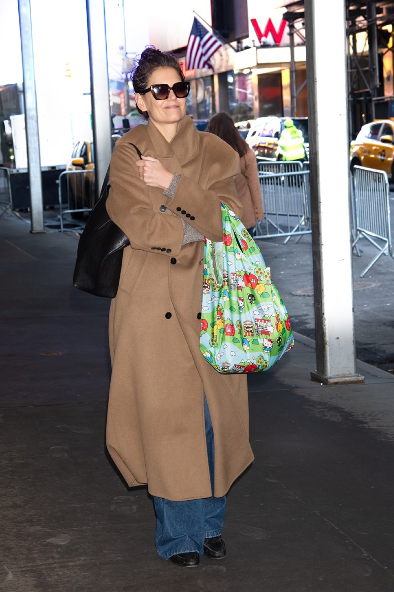 katie_holmes_elle_gr