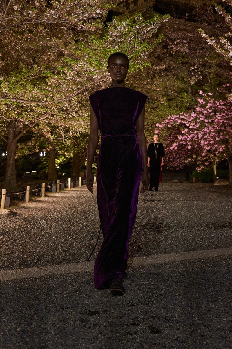DIOR_W_RTW_FALL25_KYOTO_LOOK