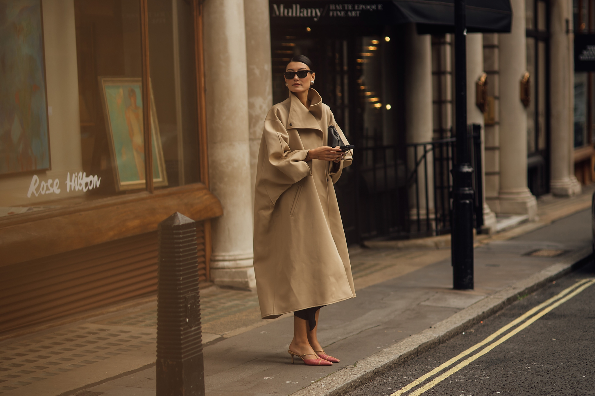 Ορκιζόμαστε! 5 κομμάτια που θα έβρισκες στην ντουλάπα μιας Γαλλίδας - εικόνα 6