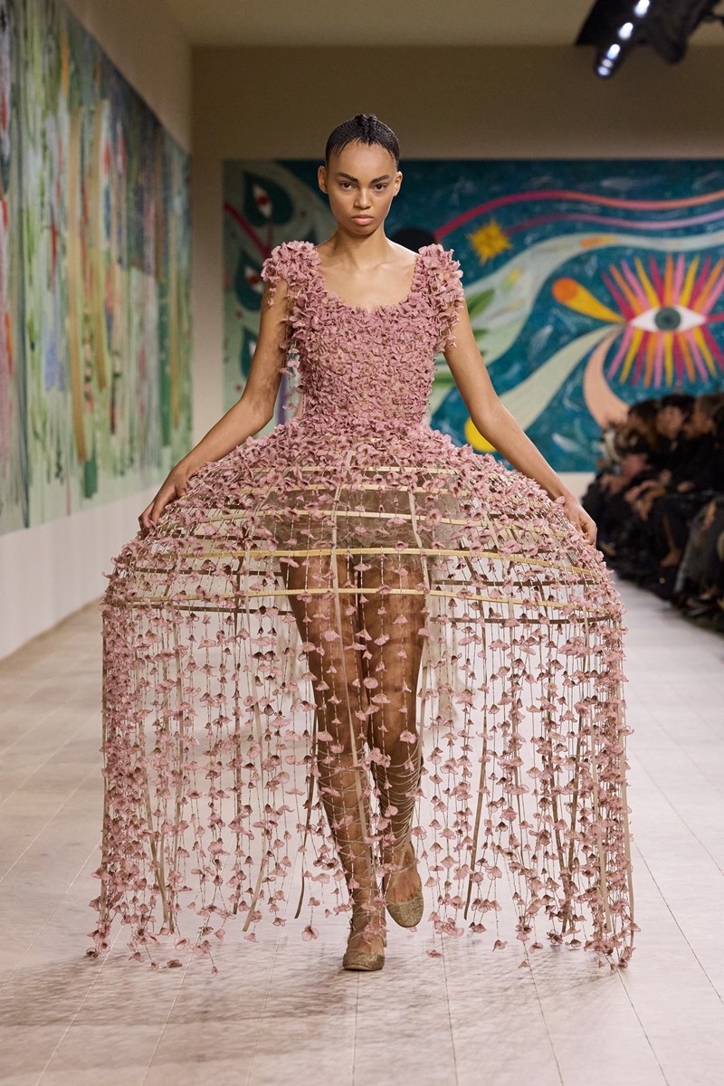 DIOR