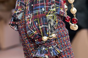 Preppy κανόνες, punk ένστικτο: Η κομψότητα μαθαίνει να επαναστατεί - εικόνα 10