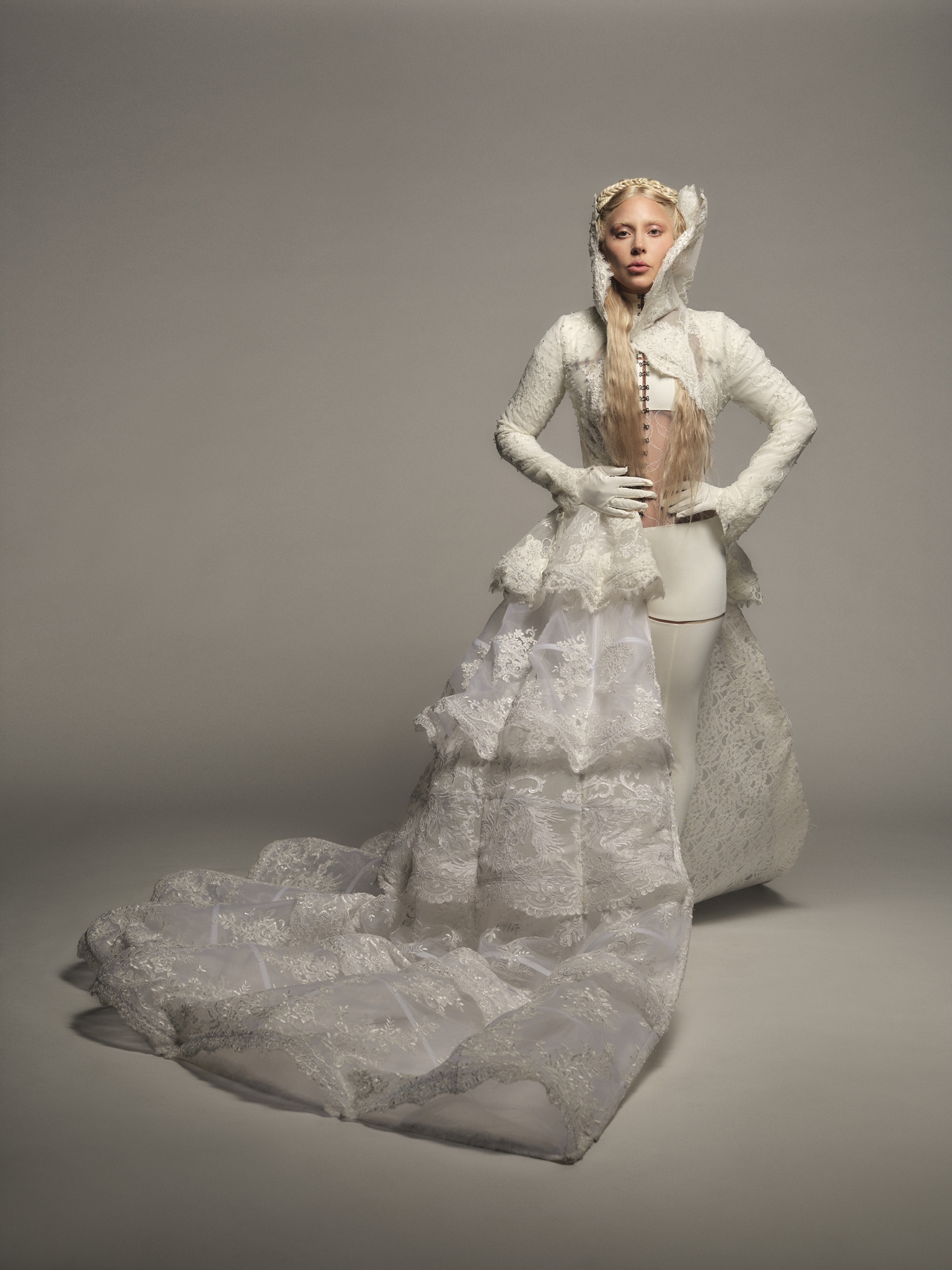 Lady Gaga: Αγνώριστη για τον ρόλο της στη 2η σεζόν της σειράς Wednesday - εικόνα 1