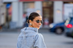 Trend alert: 5 τρόποι για να φορέσεις denim on denim αυτό το φθινόπωρο - εικόνα 1