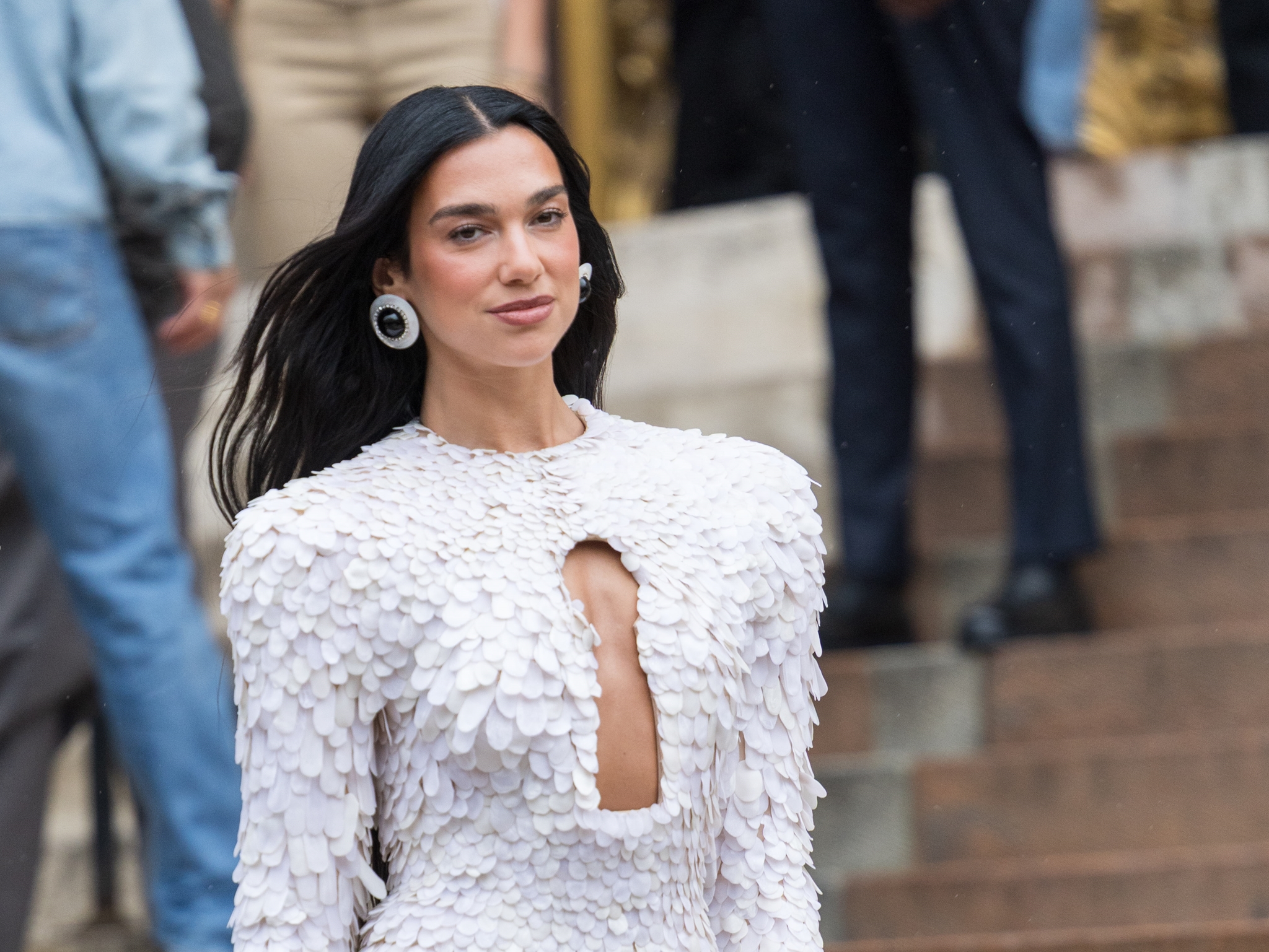 5 παλτό που θα σε κατατάξουν στα πιο stylish girls της σεζόν - εικόνα 1