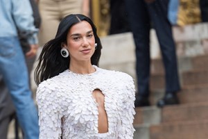 5 παλτό που θα σε κατατάξουν στα πιο stylish girls της σεζόν - εικόνα 1