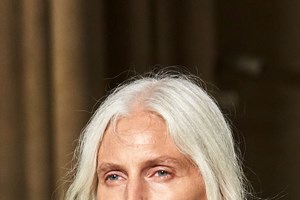 Πόσο και πώς επηρεάζονται τα μαλλιά μας όταν τα αφήνουμε να στεγνώνουν φυσικά; - εικόνα 2