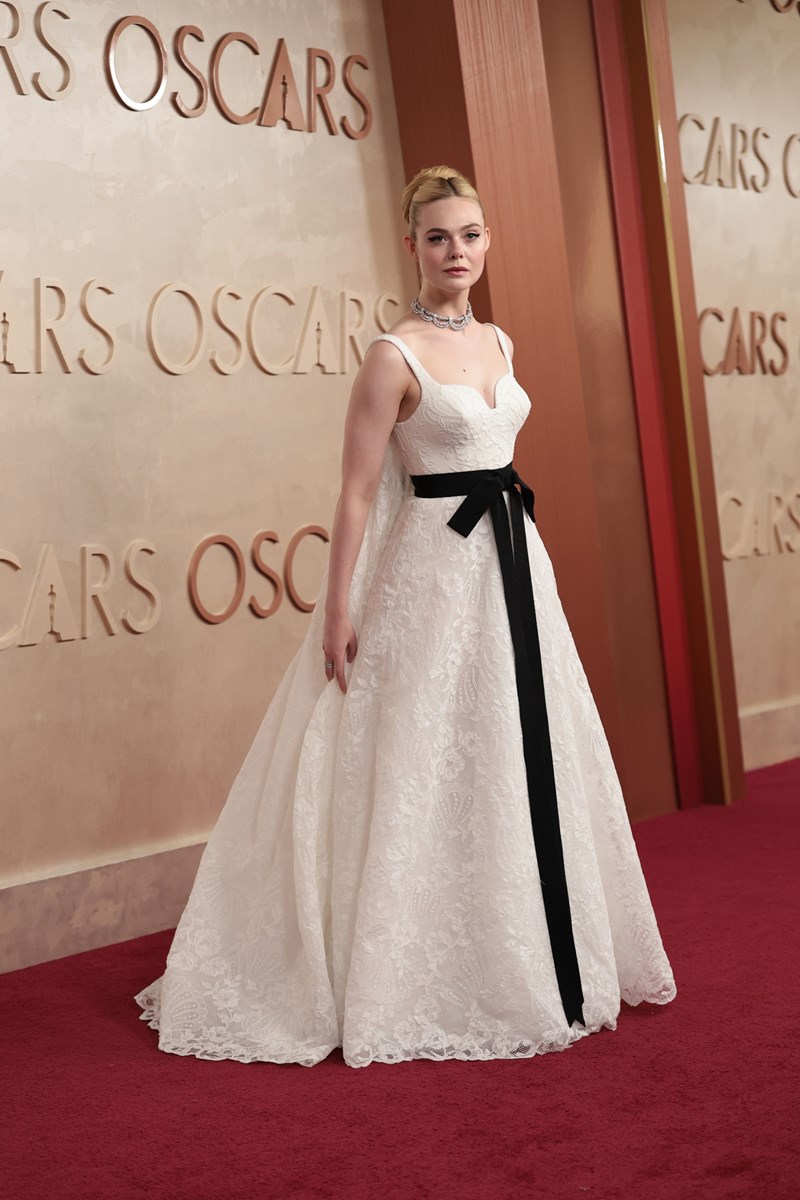 elle_fanning_elle_gr