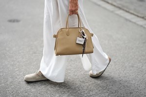 Τα sneakers που ψάχνουν τώρα όλες οι fashion lovers (και μη) - εικόνα 7