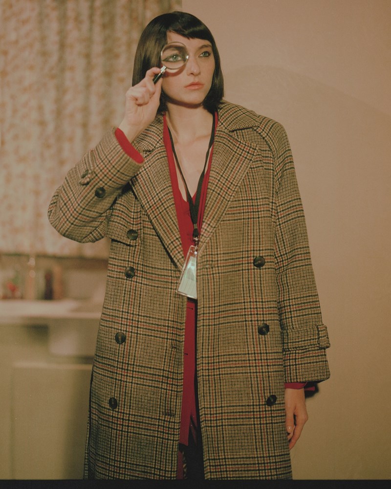 synola_crime_scene_elle_gr