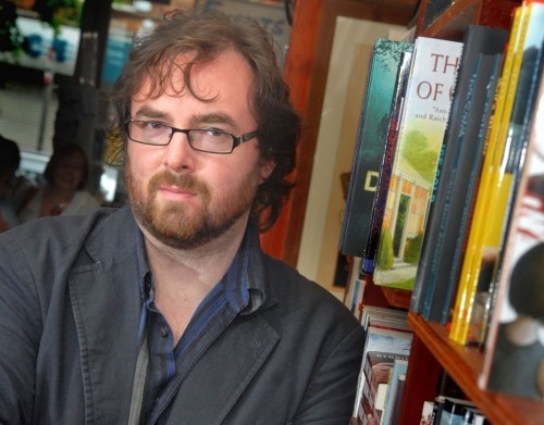 Ο συγγραφέας Stuart Neville έρχεται στην Αθήνα