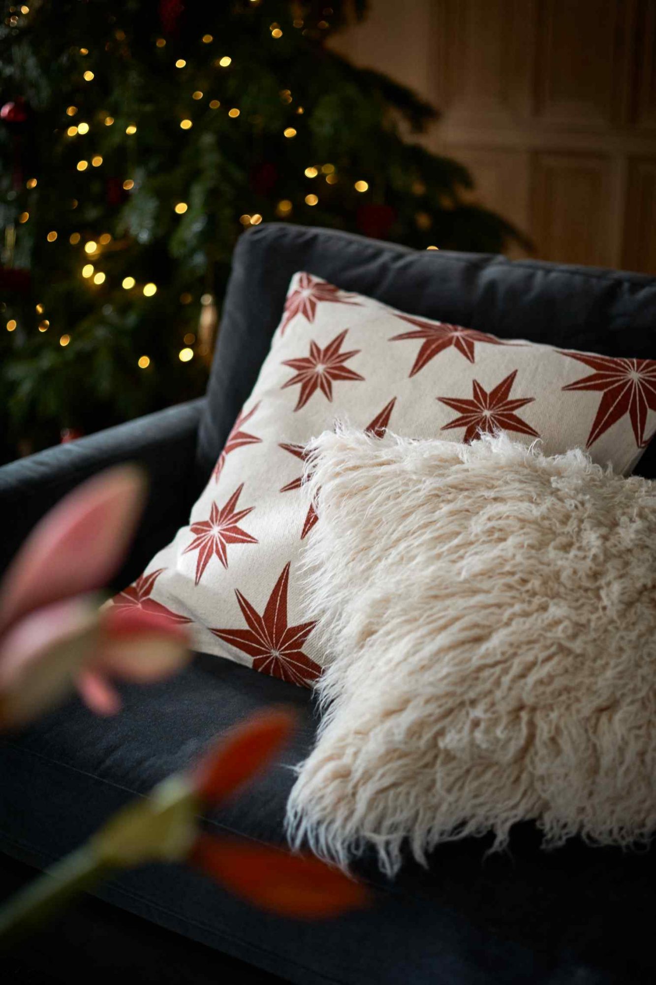 Οι μικρές λεπτομέρειες που θα φέρουν τα Χριστούγεννα στο σπίτι σας