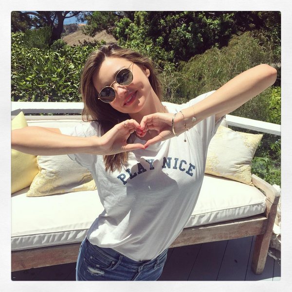 Η Miranda Kerr έχει ένα κρυφό μυστικό ευεξίας (κι εμείς σου το λέμε)