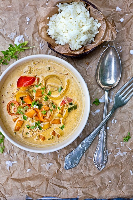 Μια ανοιξιάτικη σούπα λαχανικών έτοιμη σε λίγα λεπτά