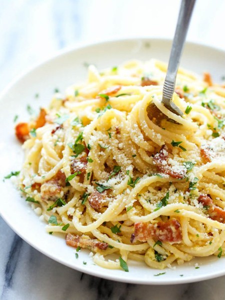 Θα πείς «όχι» σε μια λαχταριστή καρμπονάρα;