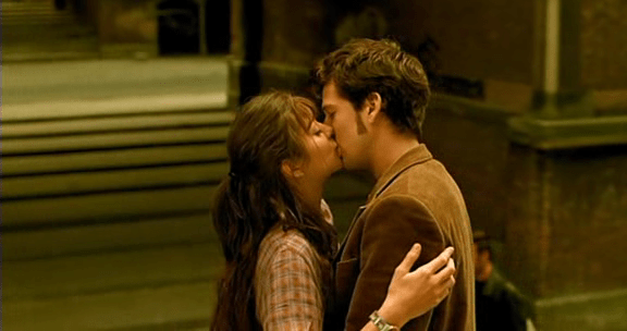 Αγάπα με Αν Τολμάς