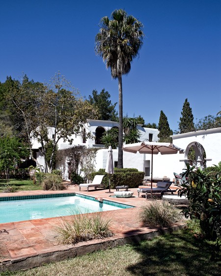 Εθνικ διακόσμηση σε μια υπέροχη αγροικία στη Μεσόγειο