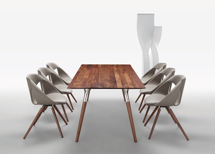 Μεγάλο bazaar επίπλων από τα Armeniakos Home