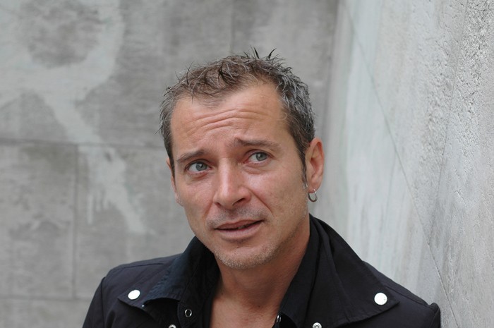 Ο συγγραφέας Caryl Ferey έρχεται στην Αθήνα