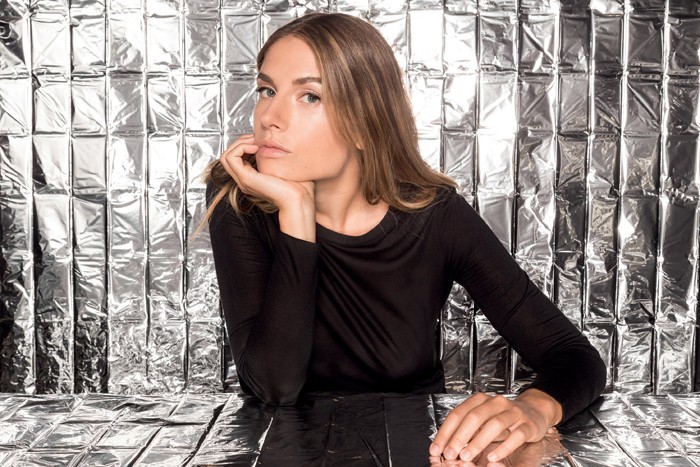 Ακούστε τις αιθέριες μελωδίες της Sissi Rada