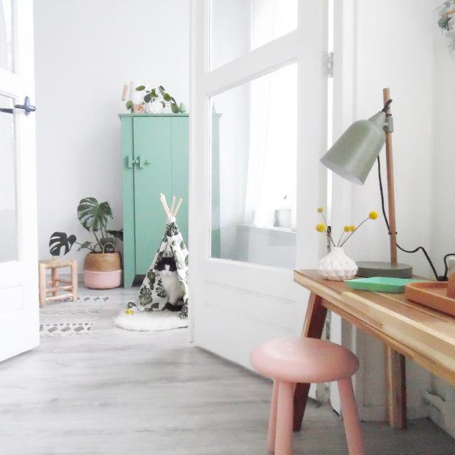 22 φωτογραφίες από ένα παστέλ girly σπίτι που μοιάζει με κουκλόσπιτο