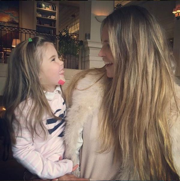 Η Elle Macpherson προτείνει μικρές υγιεινές αλλαγές που θα κάνουν μεγάλη διαφορά