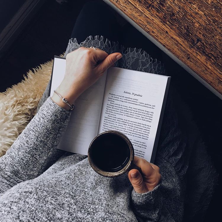 Σήμερα θα μείνω μέσα για να απολαύσω τη ζωή μου #MoodOfTheDay