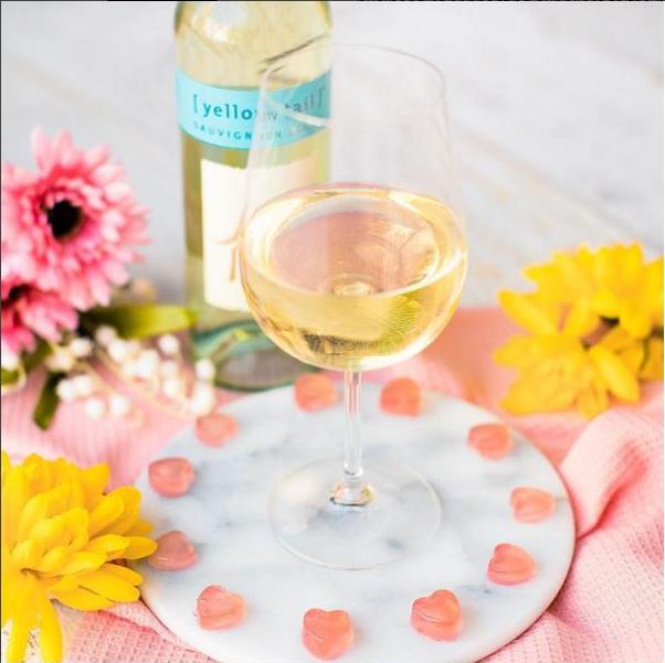 Η συνήθεια που σαμποτάρει το δέρμα σας