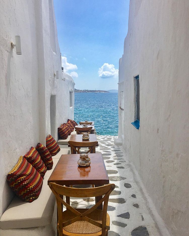 O γύρος της Ελλάδας μέσα από ένα account στο Instagram