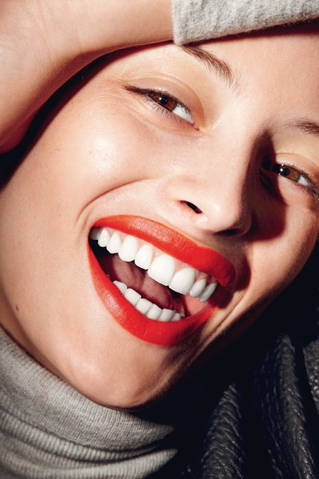 Λαμπερό χαμόγελο χωρίς πόνο σε 1 μόνο ραντεβού