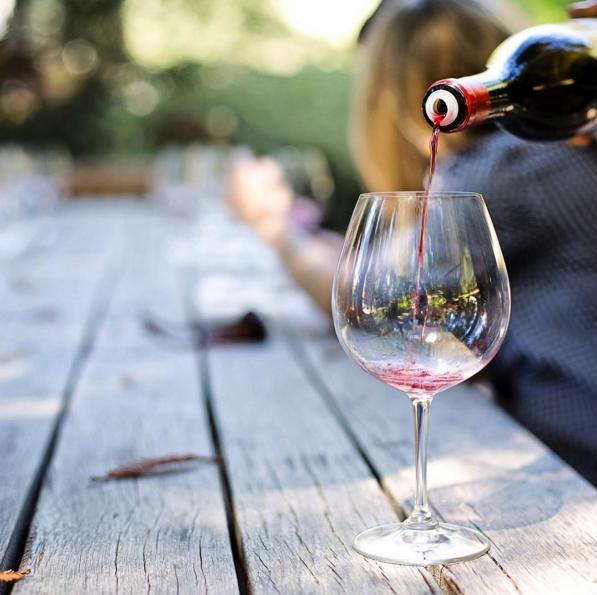 Πόσο κρασί αυξάνει τον κίνδυνο καρκίνου του μαστού;