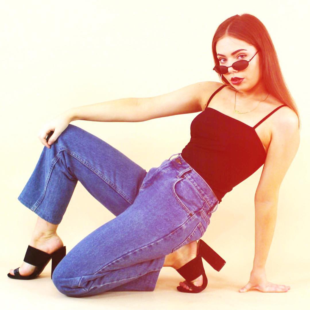 Πώς θα δημιουργήσεις 14 διαφορετικά look με 8 κομμάτια-κλειδιά;