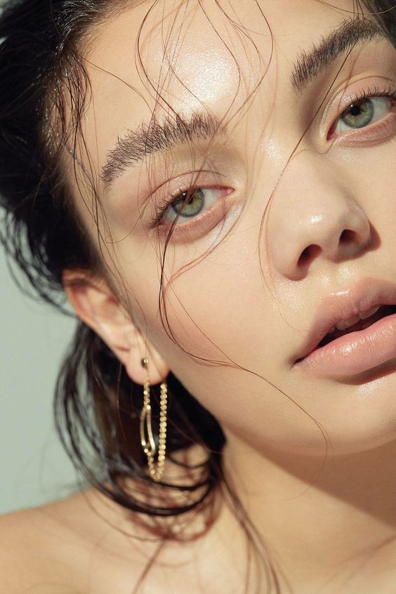 Τέλεια επιδερμίδα κάθε μέρα με τρία μόνο προϊόντα; Γίνεται!