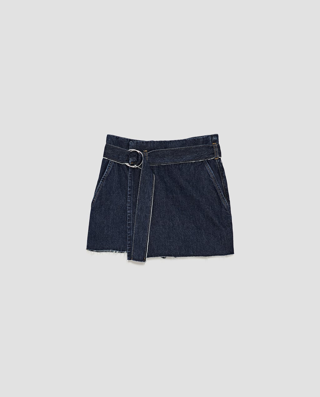 6 κομμάτια σε σκούρο denim για να αναβαθμίσεις στο στυλ σου