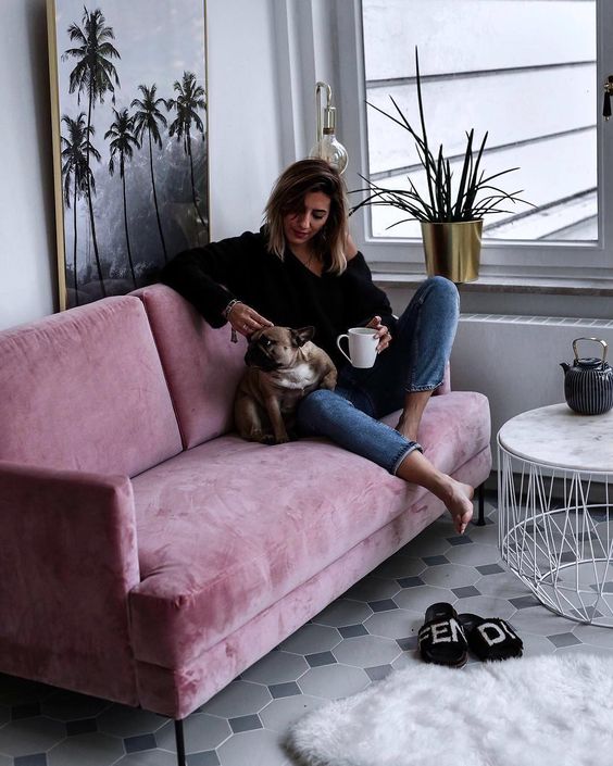 Πώς είναι το σπίτι μιας αληθινής fashion blogger; (σκέτη απόλαυση)