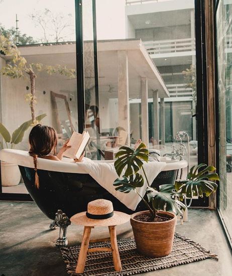 Smart Shopping: Αυτά τα νέα καλλυντικά πρέπει να γίνουν δικά σου μέσα στο Σαββατοκύριακο