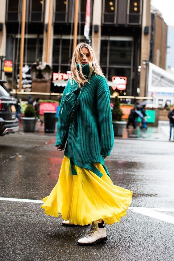 Taste the Rainbow: Τα πιο χρωματιστά street style looks για να πάρεις ιδέες