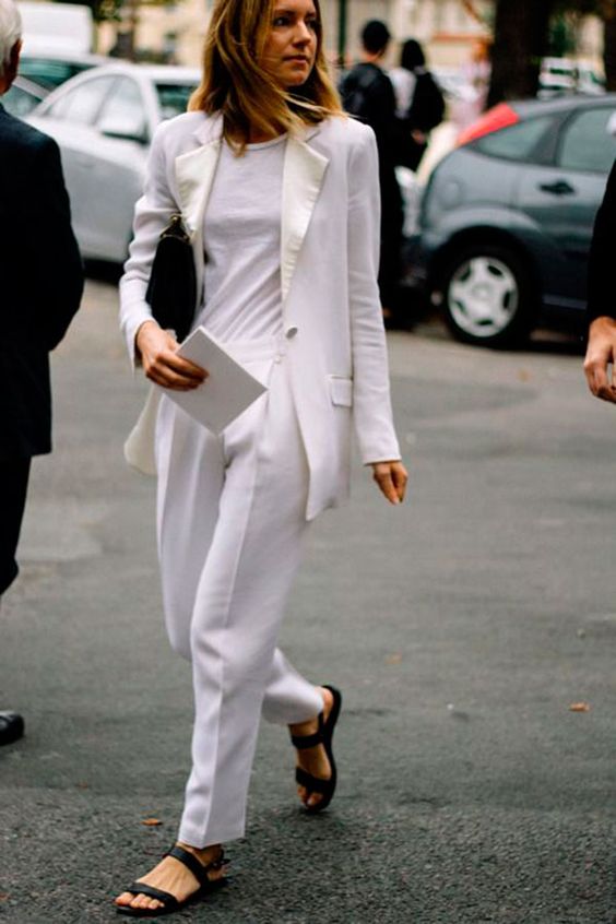 Το denim κομμάτι που θα φοράς όλες τις ώρες