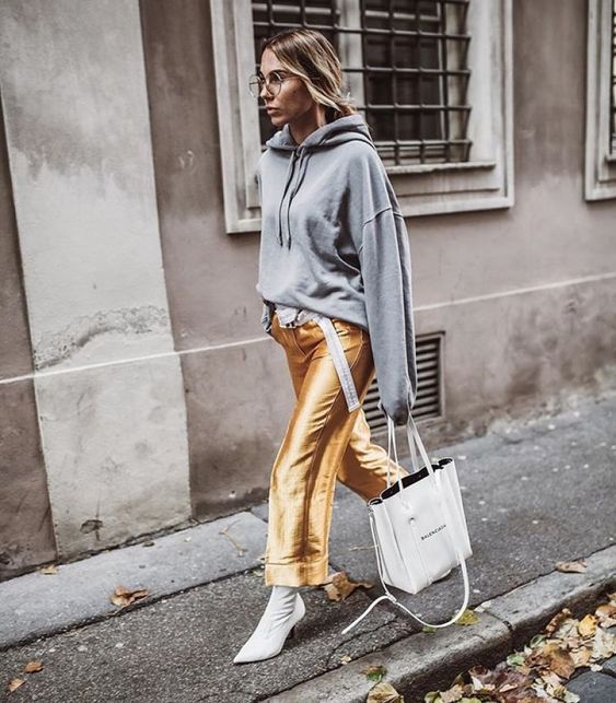 10 τέλειες ιδέες για να φορέσεις τα sock boots