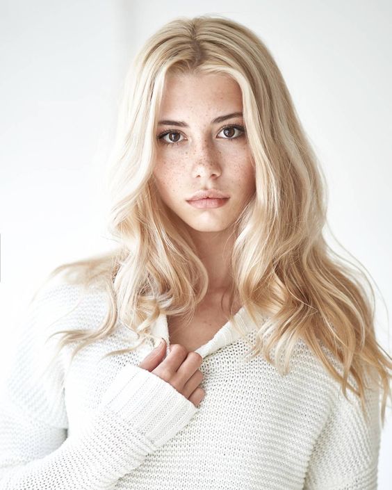 15 αρώματα που ταιριάζουν τέλεια σε αυτή την εποχή (διάλεξε το αγαπημένο σου)