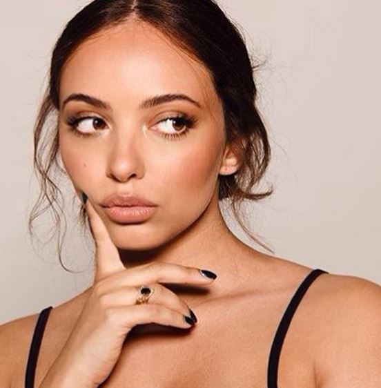 Nude κραγιόν: Βρες αυτό που ταιριάζει τέλεια στο τόνο του δέρματός σου