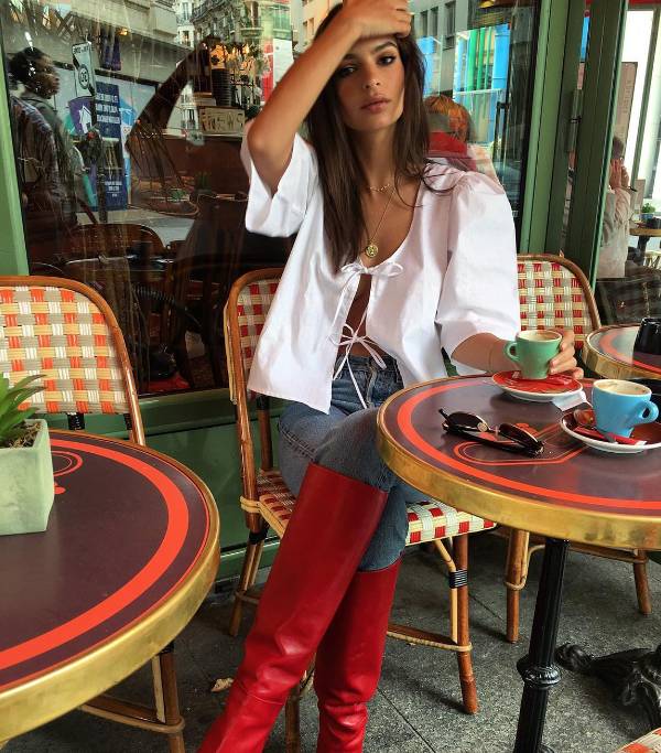 Η Emily Ratajkowski έχει το τέλειο καλοκαιρινό στυλ