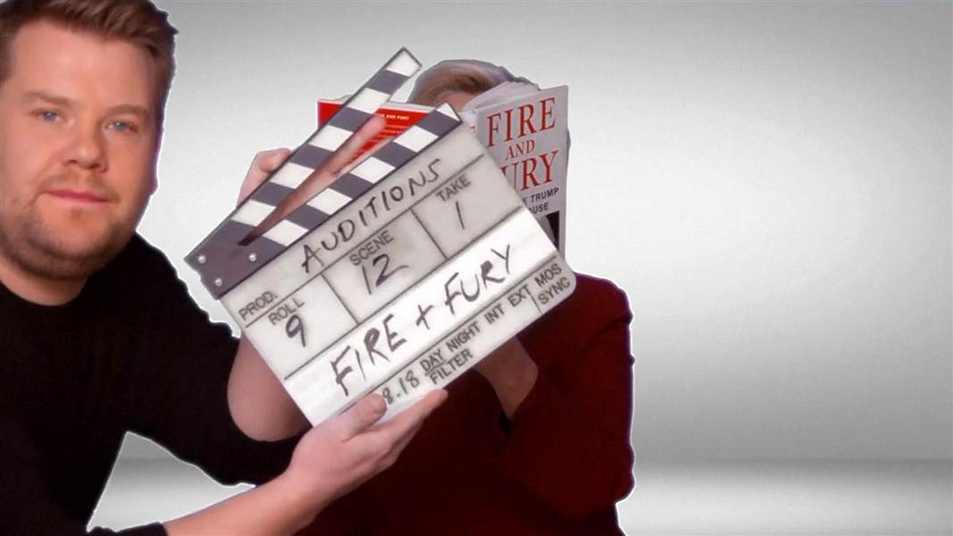 Η Hillary Clinton έκλεψε την παράσταση στα βραβεία Grammy