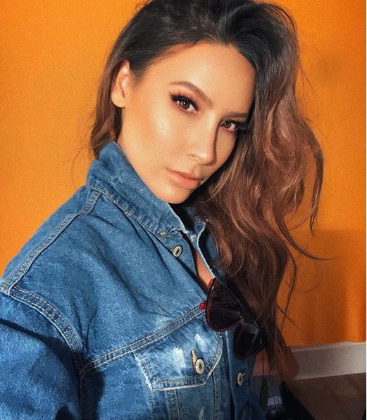 Έτσι θα κάνεις την επιδερμίδα σου να δείχνει αψεγάδιαστη (χωρίς φον ντε τεν!)