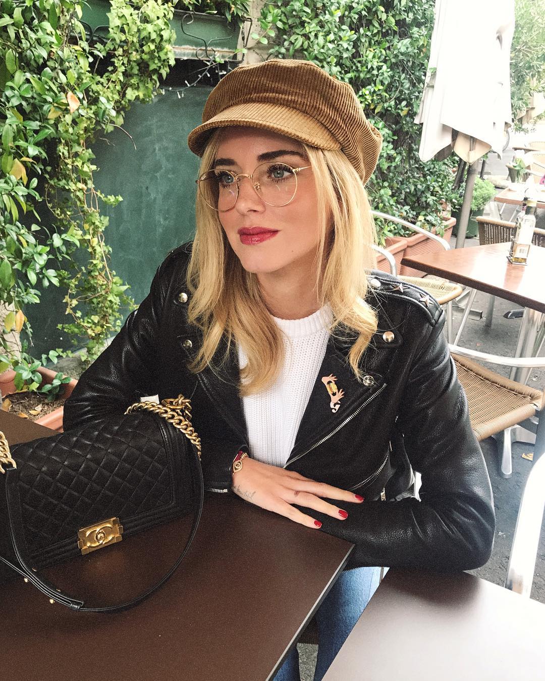 Αυτά τα look θα σας πείσουν να φορέσετε καπέλο