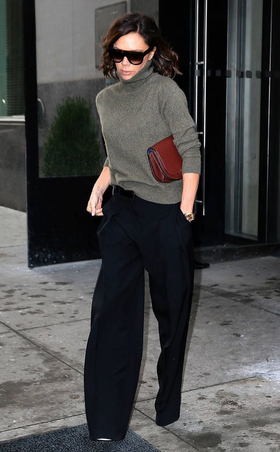 Τα look της Victoria Beckham μας τραβάνε πάντα την προσοχή