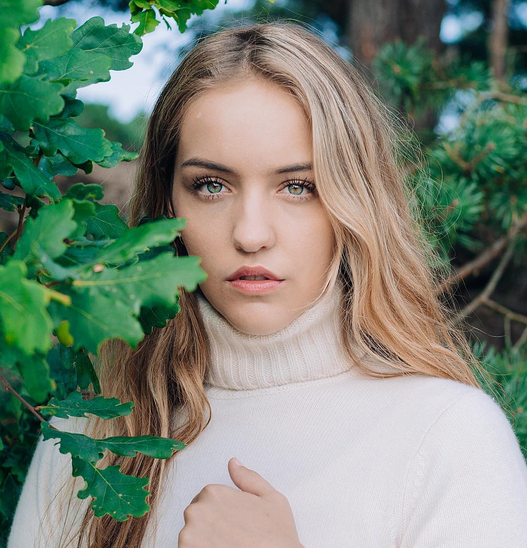 H ξαδέρφη της Gigi και της Bella Hadid είναι επίσης μοντέλο