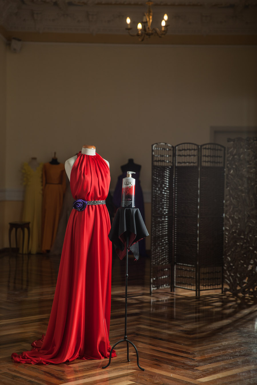 ΔΙΑΓΩΝΙΣΜΟΣ: Κέρδισε ένα κομψό φόρεμα και πολλά πλούσια δώρα