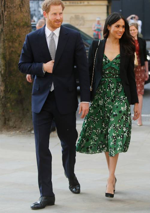 5 τρόποι που η Meghan Markle αλλάζει τους κανόνες του βασιλικού στυλ